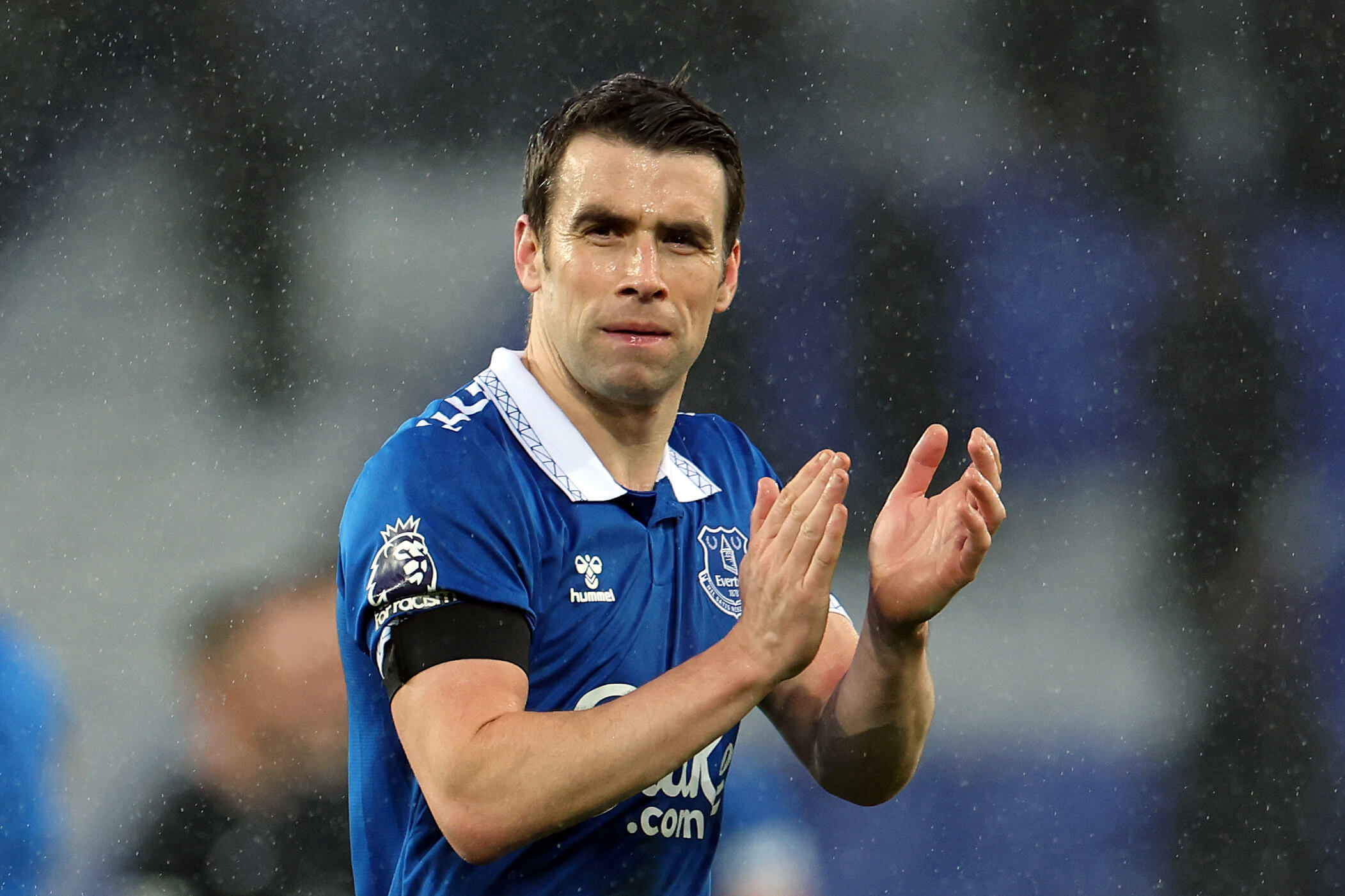 Breaking news: Everton captain Seamus Coleman announces his departure after rejecting an extension due to…