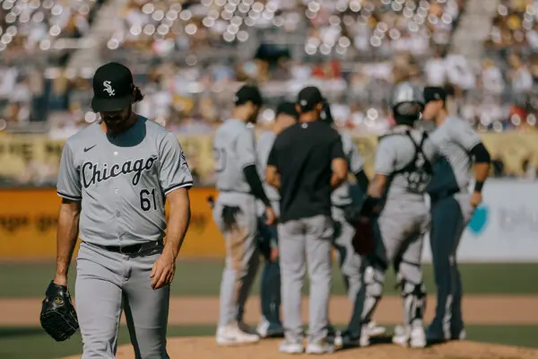 BREAKING NEWS: The Chicago White Sox reportedly have their eye on a trade involving left-handed pitcher Garrett Crochet, potentially as part of a strategy to bolster their batting order…